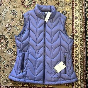 Eddie Bouer purple vest size large